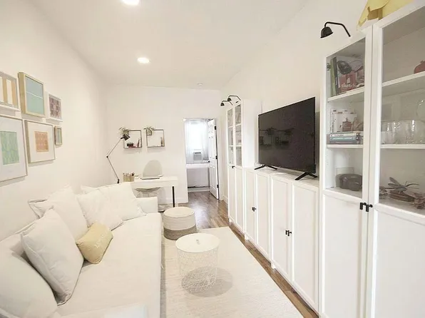 214 Jefferson Street image 1 of 16