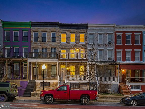 3rd image of 1762 E North Ave