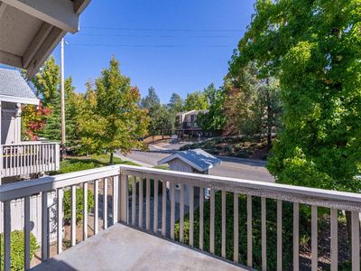 703 Mikkelsen Dr, Auburn, CA, 95603