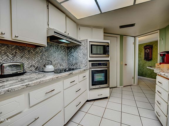 3rd image of 10644 W LOMA BLANCA Drive