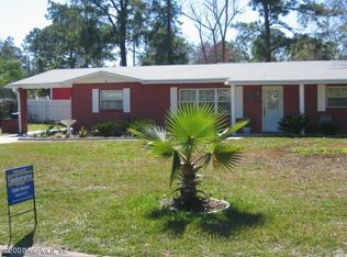 7932 Praver Dr W, Jacksonville, FL 32217