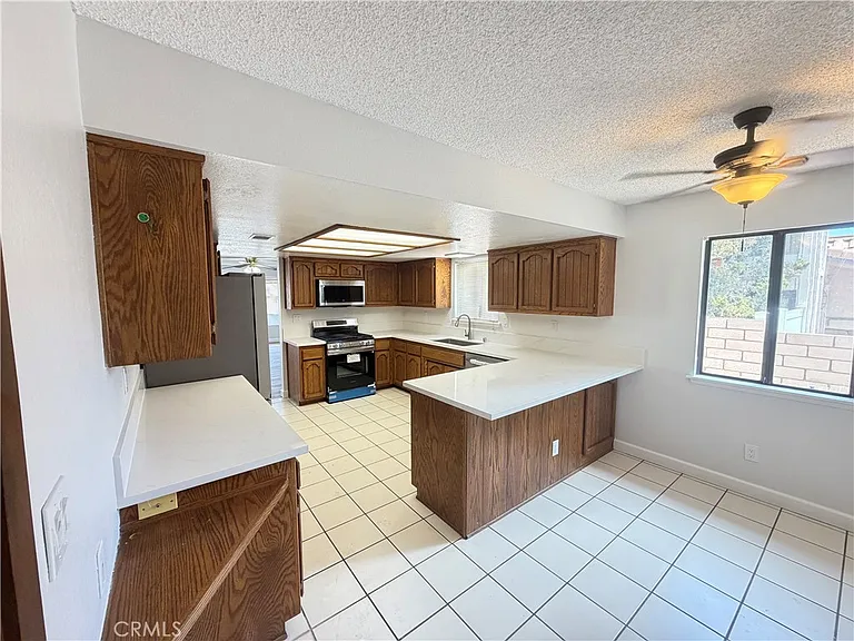 17950 Fremontia Ln — Photo 5