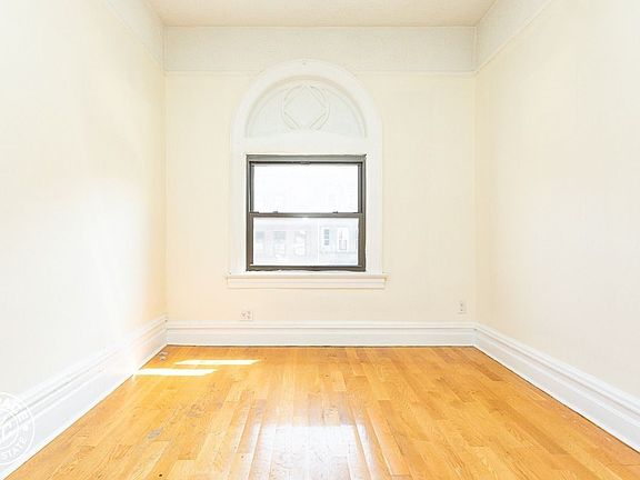 5th image of 1159 Dean St #5C