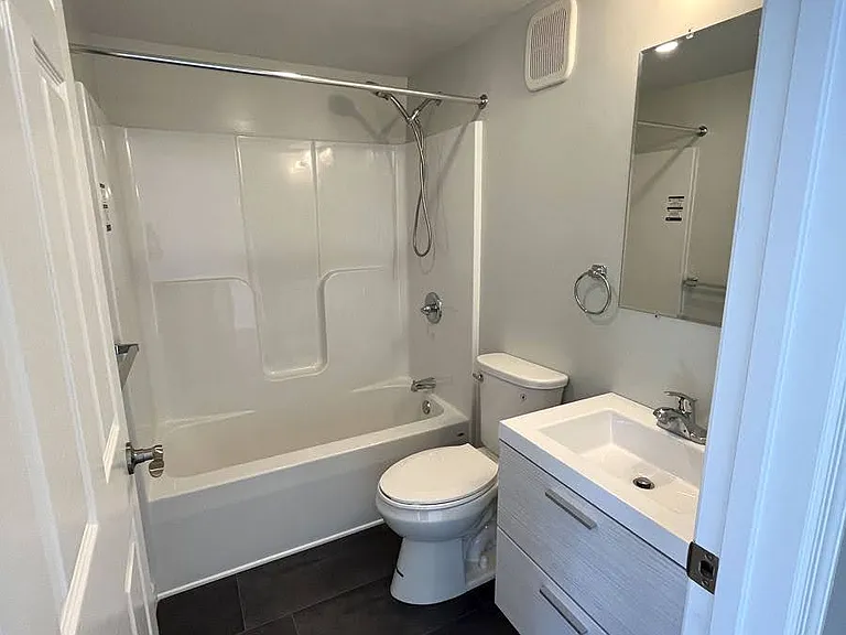 45 E King St #1 — Photo 9