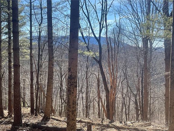 3rd image of 8 and 9 Haven Ridge Road