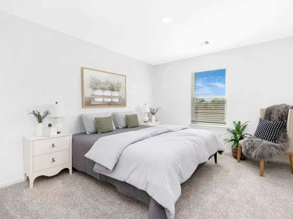 7709 Inwood Hills Ln, Houston, TX 77088