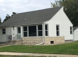 1557 30th Ave, Columbus, NE 68601