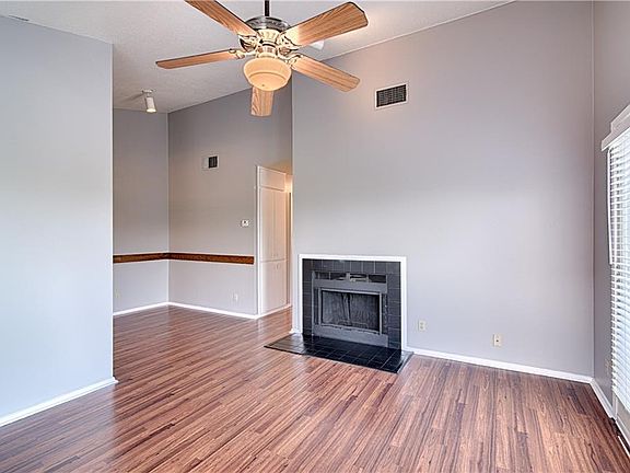 2nd image of 106 E 30th St APT 311