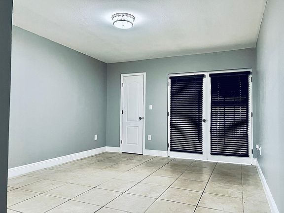 4th image of 15811 Kingsmoor Way