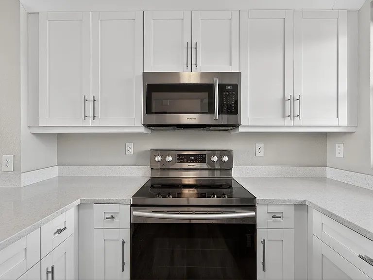 3266 Mangrove Point Dr — Photo 39