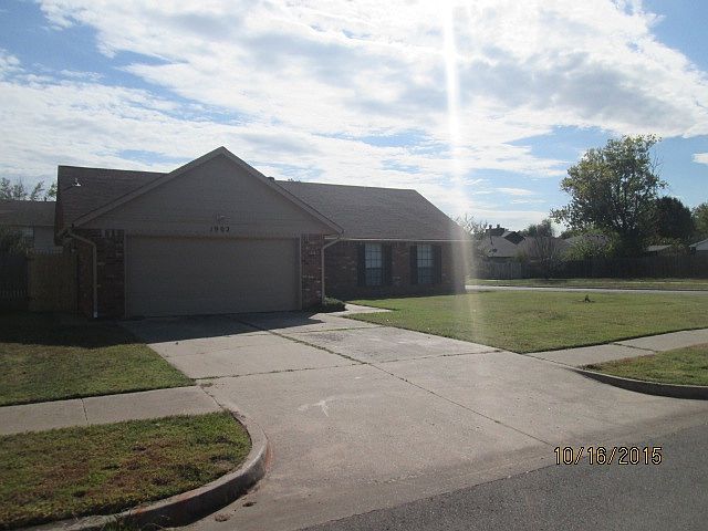 1st image of 1902 Vanessa Dr