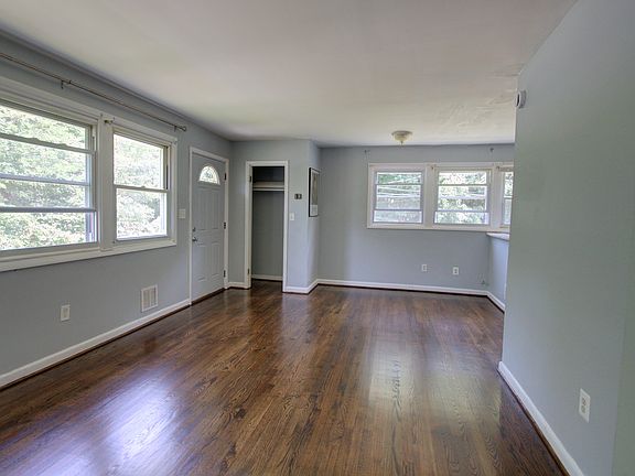 4th image of 6520 Armstrong Ave