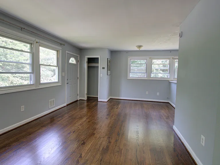 6520 Armstrong Ave — Photo 4