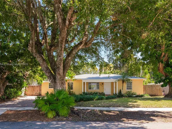 8045 SW 62nd Pl, Miami, FL 33143