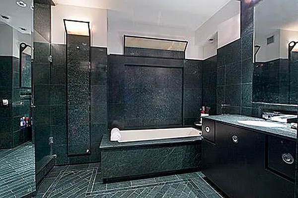 Rented by R New York | media 8