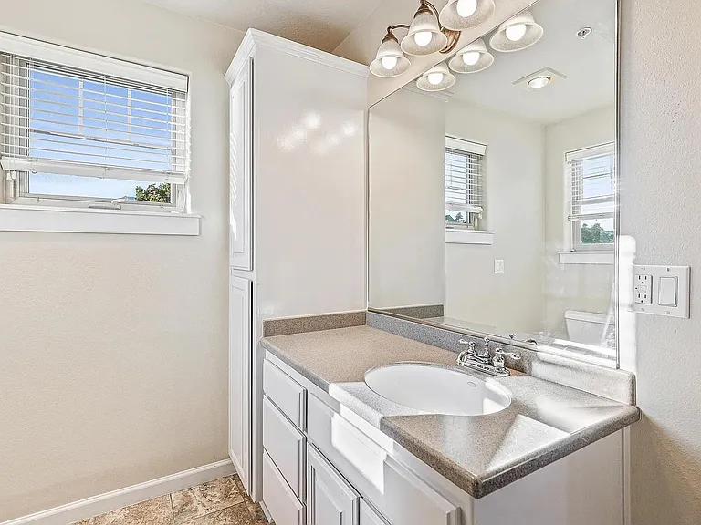 Second Upstairs Bath