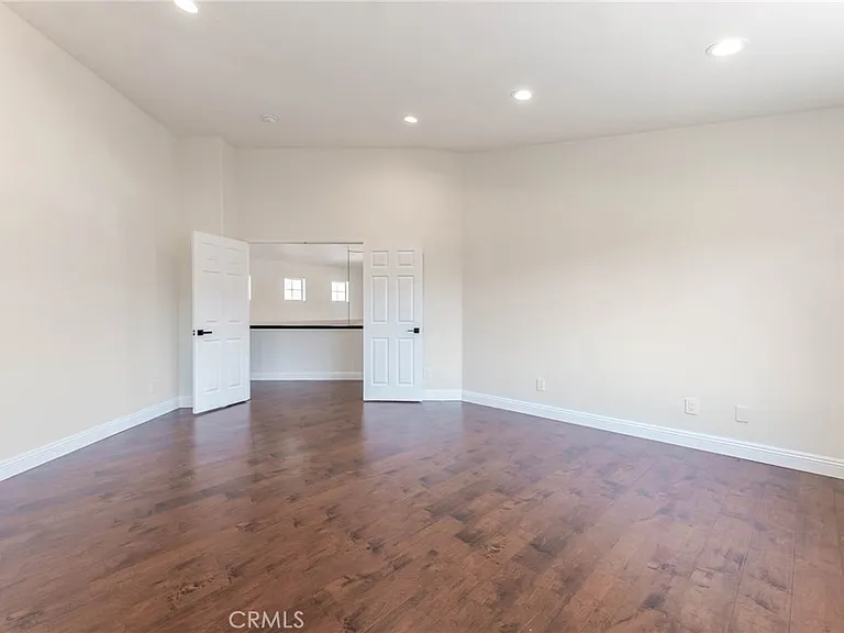 18808 Lull St — Photo 28