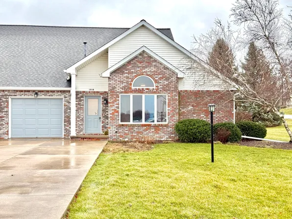 101B E 10th St, Gridley, IL 61744