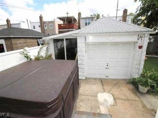 2nd image of 2055 E 71st St