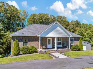432 Howell Rd, Westmoreland, TN 37186