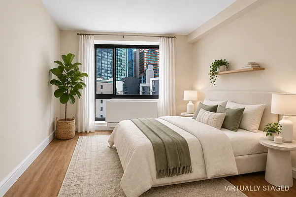 Bedroom, photo 1