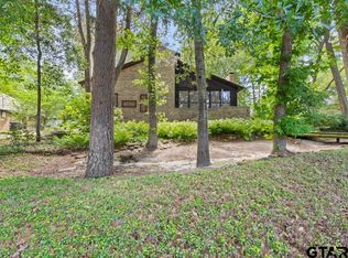 539 Woodside Dr, Lindale, TX 75771