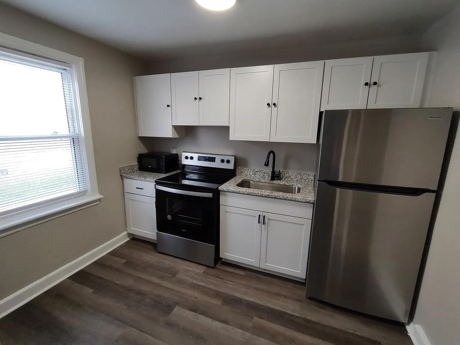 1229 West Ocean View Avenue - C — Photo 1