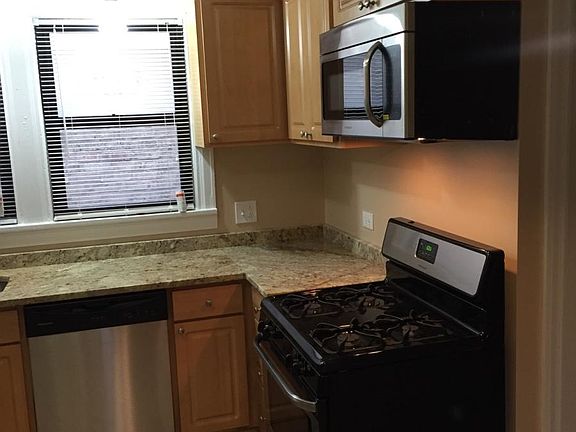 5th image of 2654 W Thorndale Ave #2W