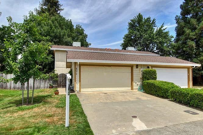 1st image of 6074 Woodside Dr