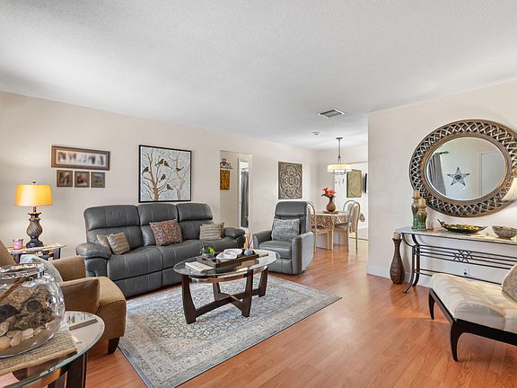 4th image of 5017 NW 49th Road