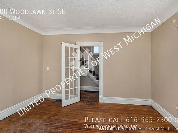 5th image of 500 Woodlawn St SE