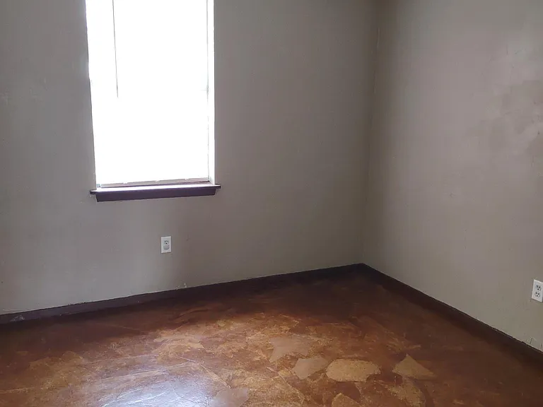 1400 Remington St — Photo 8