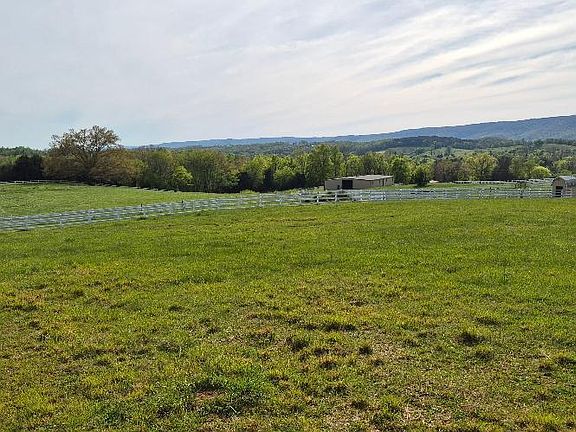 5th image of 4114 Lower East Valley Rd