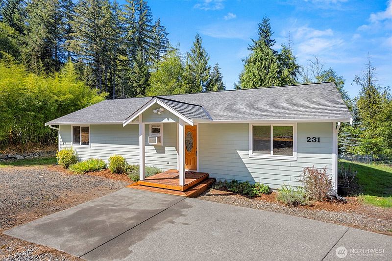 2nd image of 231 E Snowcap Drive