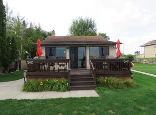 N10362 Howard Dr, Fox Lake, WI 53933
