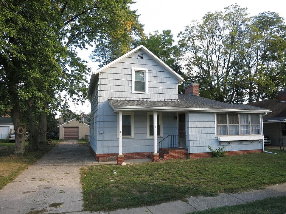 1st image of 111 Pine St