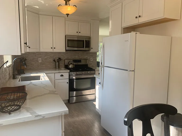 Kitchen with small breakfast nook