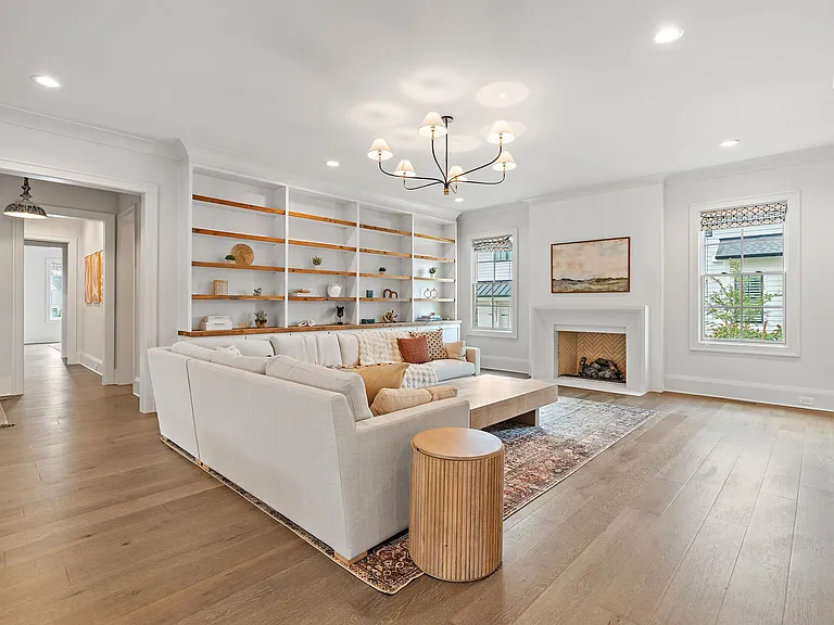 8808 Edgecomb Dr — Photo 9