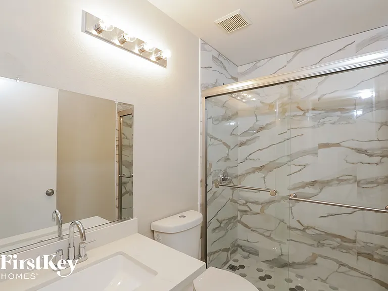 8630 W Shaw Butte Dr — Photo 13