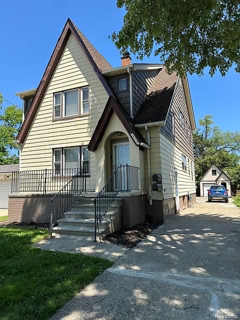 1st image of 24320 Flower Ave