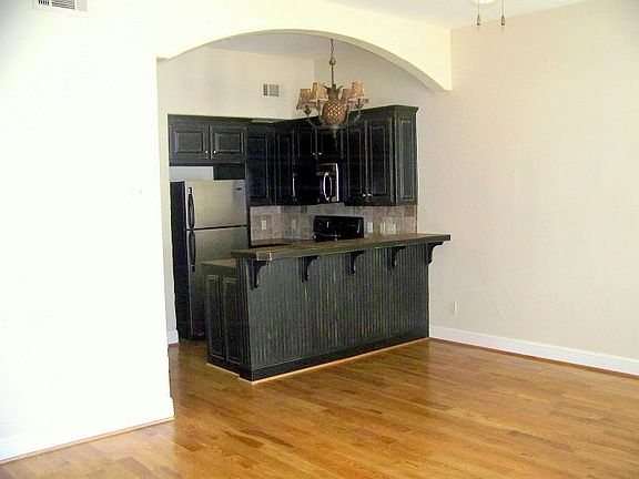 4th image of 18 N Olive Ave APT 202