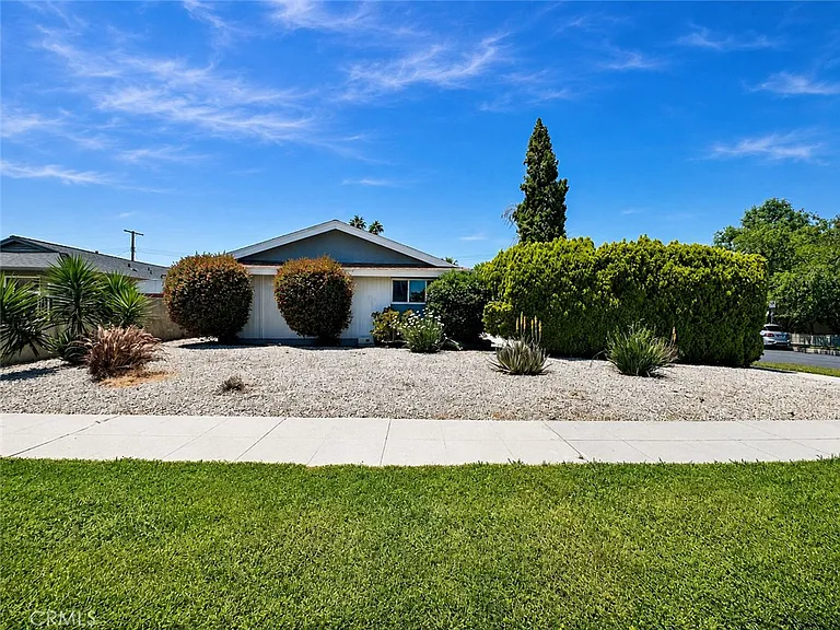 16404 Mayall St — Photo 3