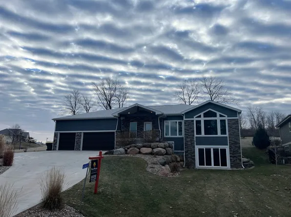 E12633 Bay Rd, Merrimac, WI 53561