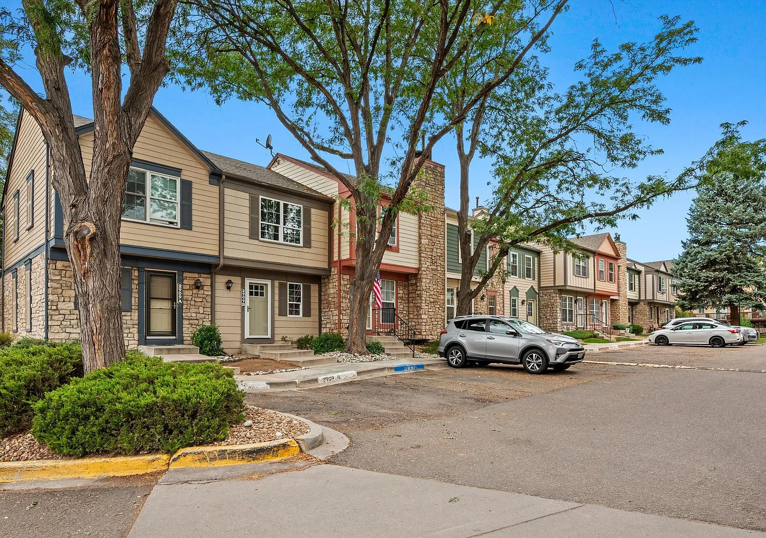 Beautiful 2-Bedroom Westminster Townhome with Private Patio — Photo 1