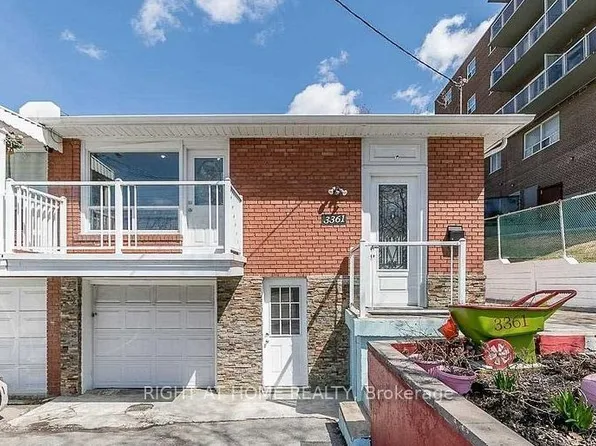 3361 Weston Rd, Toronto, ON M9M 2V6