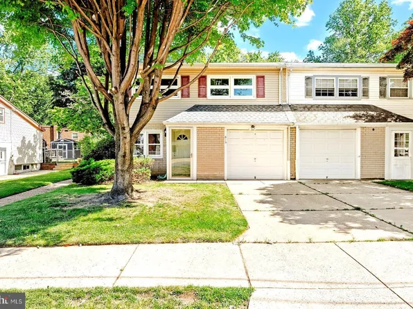 615 Artwood Dr, Philadelphia, PA 19115