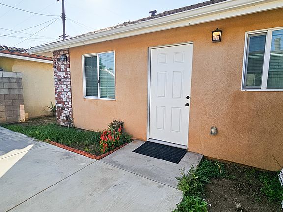 This is 617 B, the unit you will be moving in. Front view.