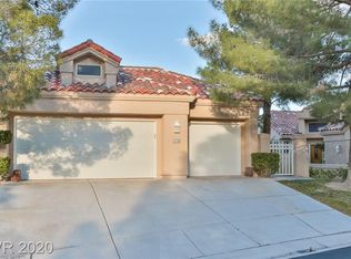 8239 Round Hills Cir, Las Vegas, NV 89113