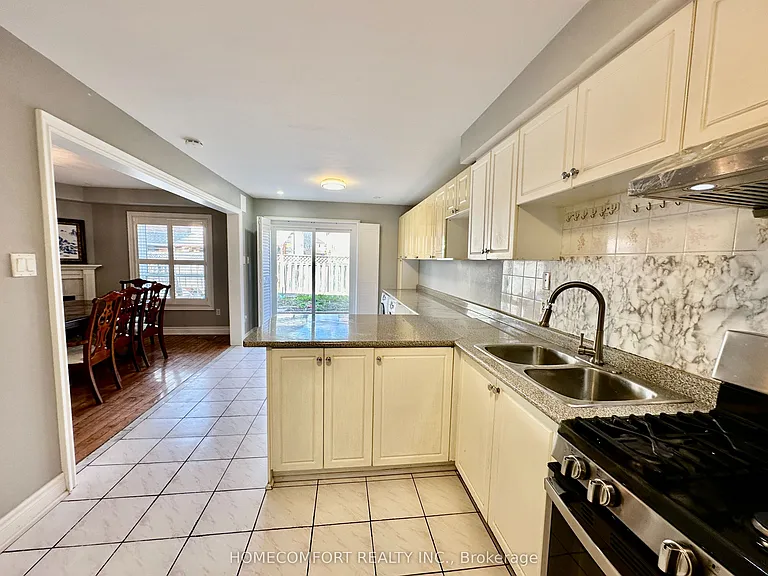 29 Sophia Rd #MAIN FL — Photo 11
