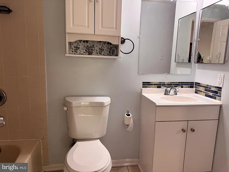 6917 Villa Del Rey Ct — Photo 16